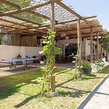 Aparthotel Tina 2*